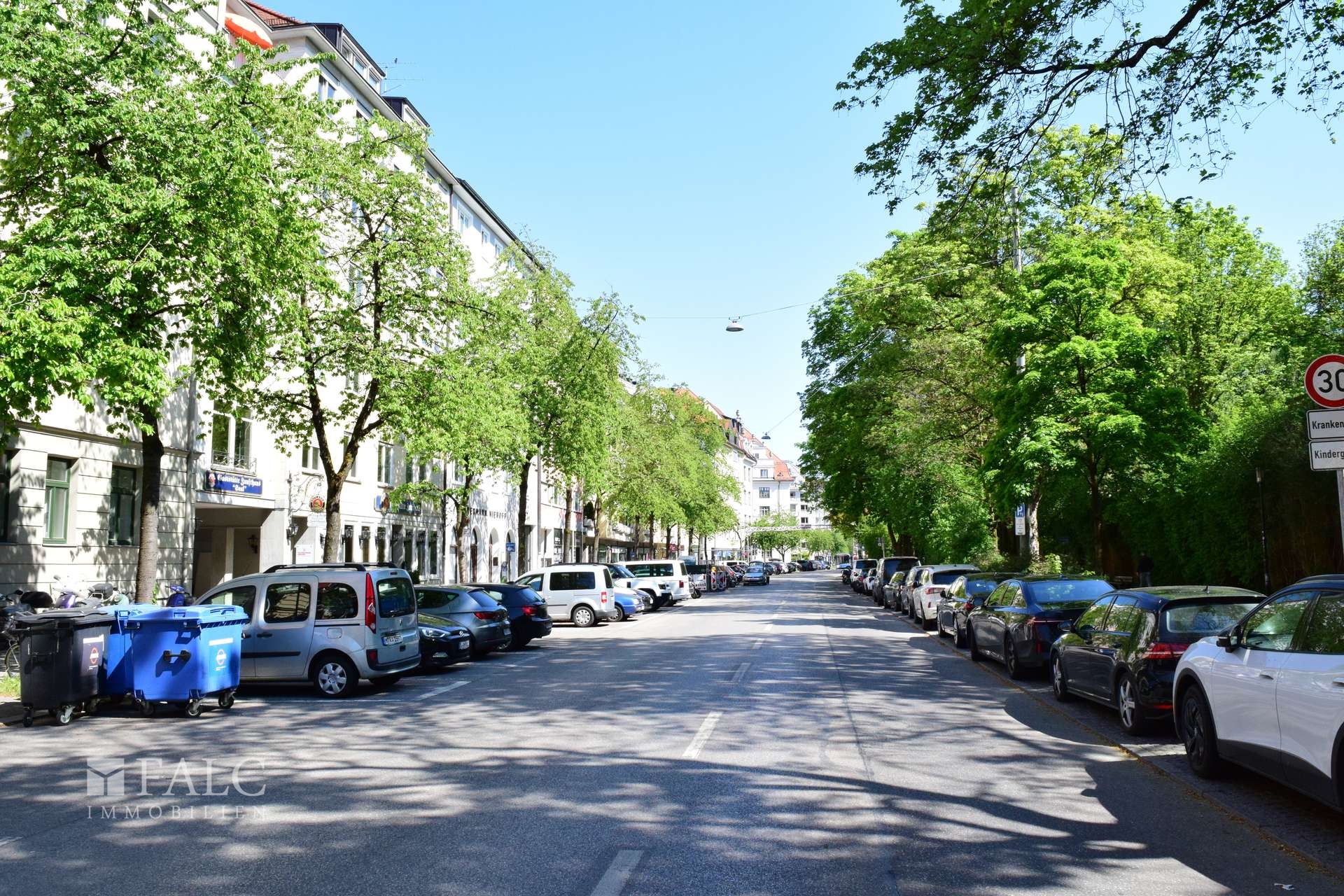 Straße / Umgebung